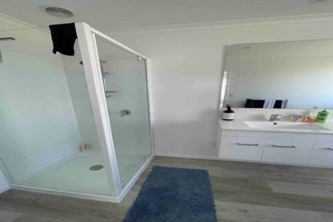 Photo of property in 5 Kahukaka Road, One Tree Point, 0118