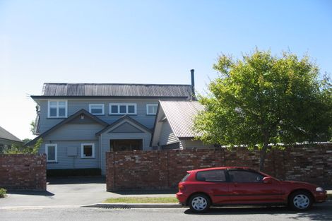 Photo of property in 87 Aikmans Road, Merivale, Christchurch, 8014