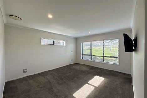 Photo of property in 23 Helenvale Crescent, Pokeno, 2402