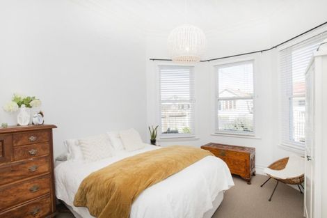 Photo of property in 337 Aberdeen Road, Gisborne, 4010