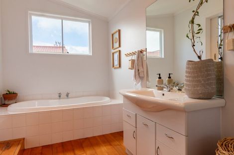 Photo of property in 8 York Street, Dannevirke, 4930