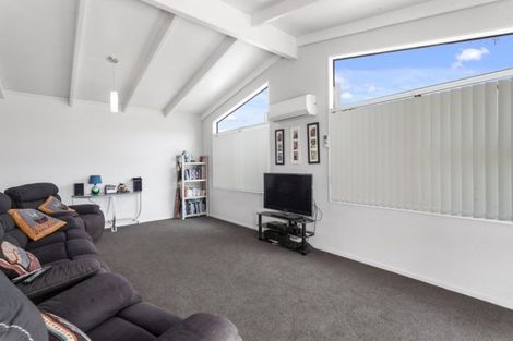 Photo of property in 10 Kanuka Place, Edgecumbe, 3120