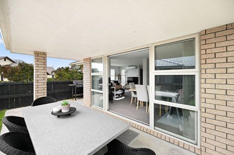 Photo of property in 22 Ladeira Place, Fitzroy, Hamilton, 3206