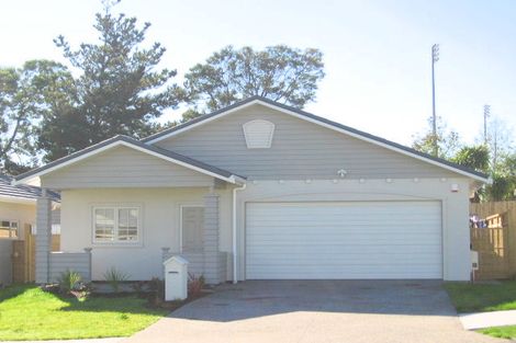 Photo of property in 28 Mulvaney Crescent, Henderson, Auckland, 0612