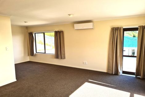 Photo of property in 9b Fraser Avenue, Johnsonville, Wellington, 6037