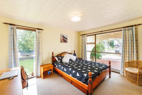 Photo of property in 34 Carter Crescent, Awapuni, Palmerston North, 4412