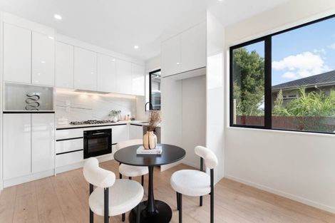 Photo of property in 41f Kowhai Road, Mairangi Bay, Auckland, 0630