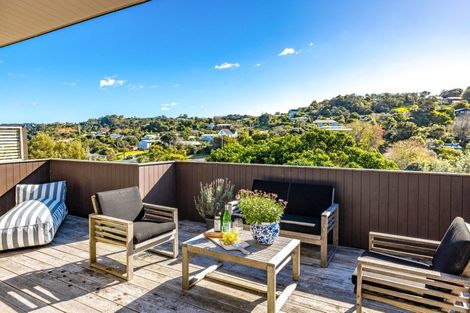 Photo of property in 27 Ocean Road, Surfdale, Waiheke Island, 1081