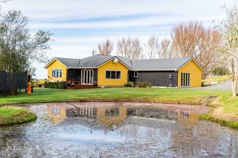 Photo of property in 16 Nikau Lane, Maungaturoto, 0520