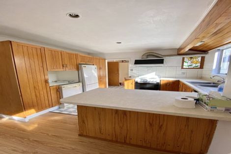 Photo of property in 21 Sequoia Place, Sunnynook, Auckland, 0620