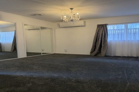 Photo of property in 5a Thurston Place, Bucklands Beach, Auckland, 2012