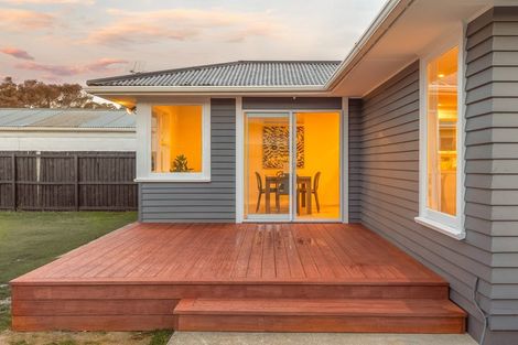 Photo of property in 95 Palmers Road, New Brighton, Christchurch, 8083