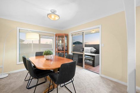 Photo of property in 21 Portobello Way, Huntington, Hamilton, 3210