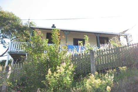 Photo of property in 37 Ticehurst Road, Lyttelton, 8082