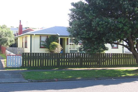 Photo of property in 74b Te Pene Avenue, Titahi Bay, Porirua, 5022