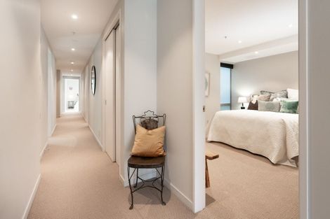 Photo of property in Mariner, 1/140b Oriental Parade, Oriental Bay, Wellington, 6011