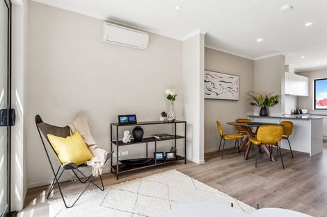 Photo of property in 4/4 Onekiritea Road, Hobsonville, Auckland, 0616