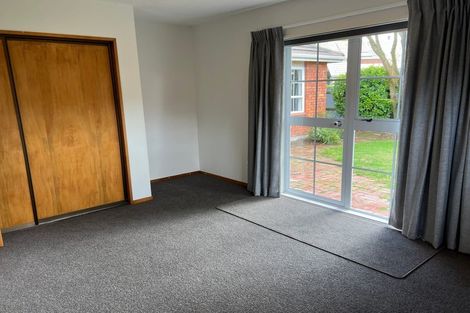 Photo of property in 18 Geraldo Place, Russley, Christchurch, 8042