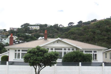 Photo of property in 76 Ira Street, Miramar, Wellington, 6022