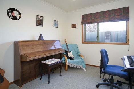 Photo of property in 194 West Belt, Rangiora, 7400