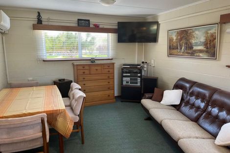 Photo of property in 180 Marsden Point Road, Ruakaka, 0116