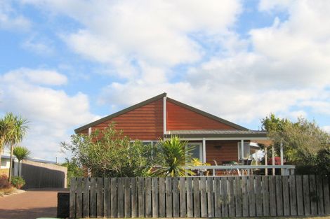 Photo of property in 762 Papamoa Beach Road, Papamoa Beach, Papamoa, 3118