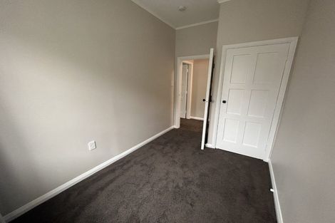 Photo of property in 30 Savage Crescent, West End, Palmerston North, 4412