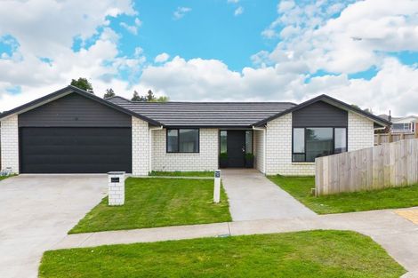 Photo of property in 79 Murray Ward Drive, Te Kauwhata, 3710
