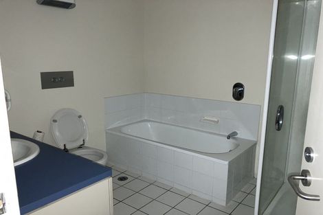 Photo of property in 21 Cambridge Terrace, Christchurch Central, Christchurch, 8013