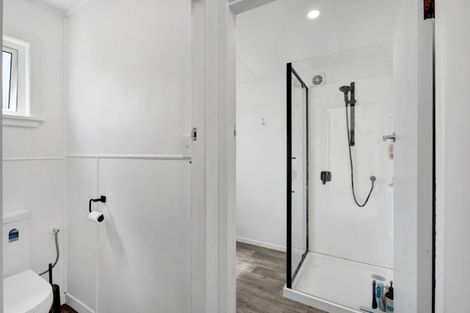 Photo of property in 39 Domett Street, Opunake, 4616