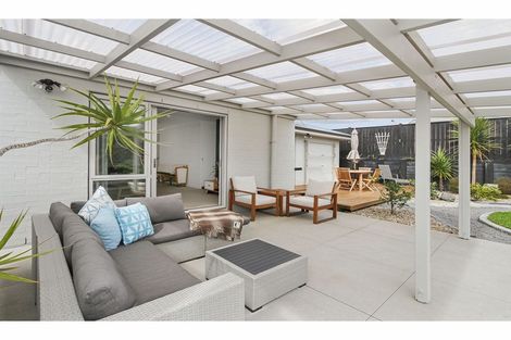 Photo of property in 30 Arthur Rolfe Lane, Swanson, Auckland, 0614