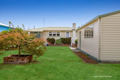 Photo of property in 10 Humphrey Street, Marton, 4710