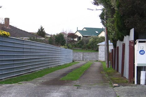Photo of property in 14 Belfast Place, Roslyn, Palmerston North, 4414