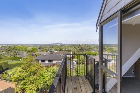 Photo of property in 133 Sandspit Road, Shelly Park, Auckland, 2014