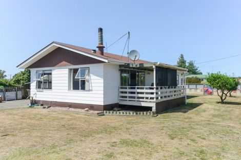 Photo of property in 25 Churchill Street, Waipukurau, 4200