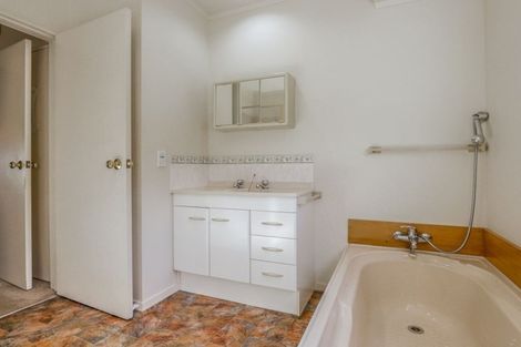 Photo of property in 17b Villa Grove, Paraparaumu, 5032