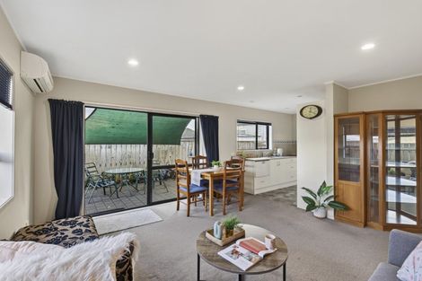 Photo of property in 5/13 Cracroft Street, Waitara, 4320