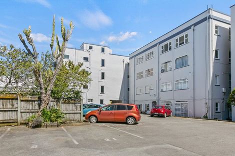 Photo of property in 127/8a Saint Aubyn Street, New Plymouth, 4310