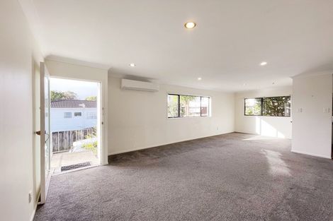 Photo of property in 2/9 Danube Lane, Glen Eden, Auckland, 0602