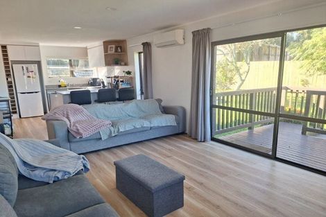 Photo of property in 2/19 Birman Close, Half Moon Bay, Auckland, 2012