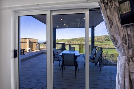 Photo of property in 48 Kawei Road, Ohawe, Hawera, 4671