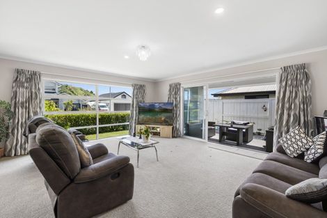 Photo of property in 70 Awataha Crescent, Pyes Pa, Tauranga, 3110