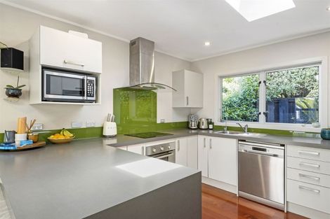 Photo of property in 4/17 Church Street, Devonport, Auckland, 0624