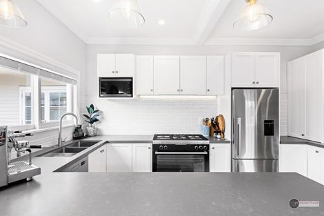 Photo of property in 33 Kiwi Street, Alicetown, Lower Hutt, 5010