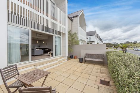 Photo of property in 255 Millwater Parkway, Silverdale, 0932