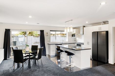 Photo of property in 5 Allgood Place, Rototuna North, Hamilton, 3210