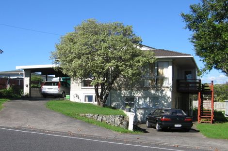Photo of property in 147 Hutchinsons Road, Bucklands Beach, Auckland, 2014
