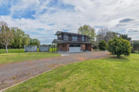 Photo of property in 83 Oroua Road, Kairanga, Palmerston North, 4475