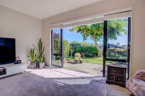 Photo of property in 25 Dallinger Street, St Andrews, Hamilton, 3200