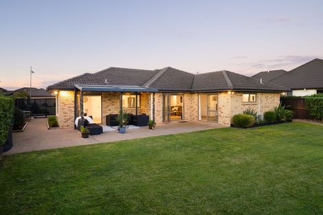Photo of property in 9 Shalimar Place, Huntington, Hamilton, 3210